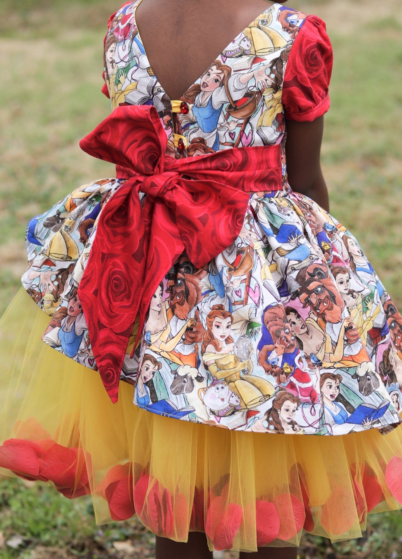 Pre-Order: Most Requested - Tea Party Roses - Red